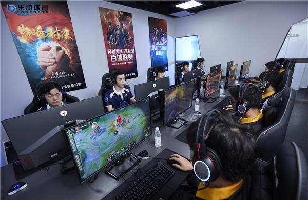  电竞设备升级助力选手发挥水平