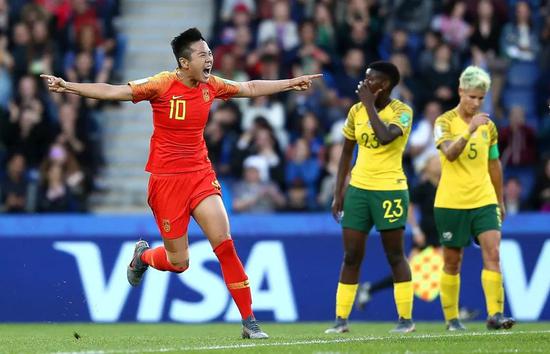  女足世界杯，中国玫瑰绽放小组赛