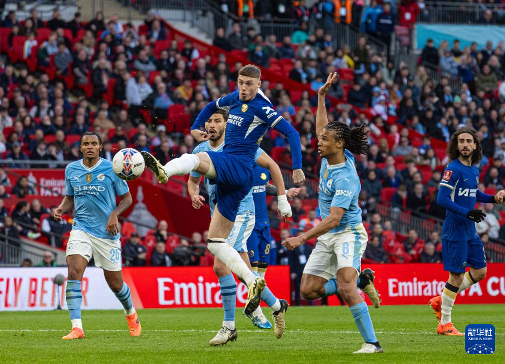  曼城横扫联赛创纪录，瓜帅战术显威力