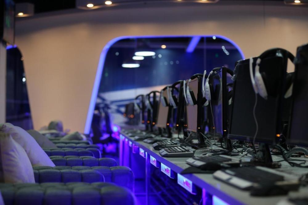  电竞模拟赛启幕，虚拟对战激发潜能